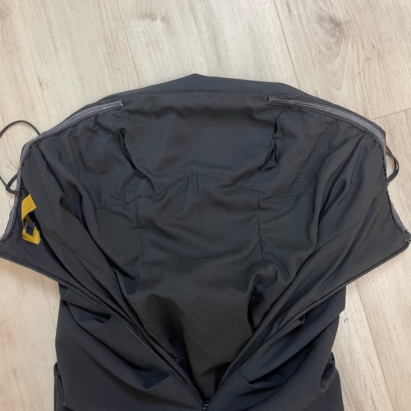 NICOLE MILLER sexy black strapless classic gown with train. Ruched, tailored. 2 - Picture 13 of 17